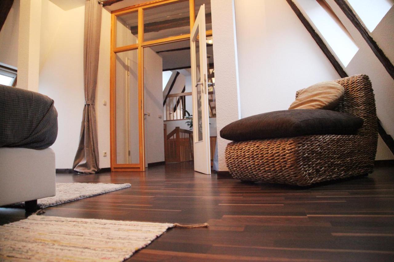 Wunderschoene Dachgeschoss - Maisonette Rostock Zewnętrze zdjęcie